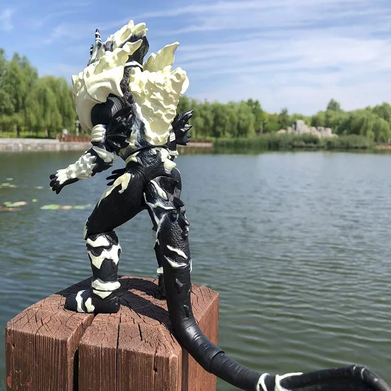 Anime Film Godzilla Serisi Aks - Model Kit Vs Action Figure incelemesi ve fiyatı